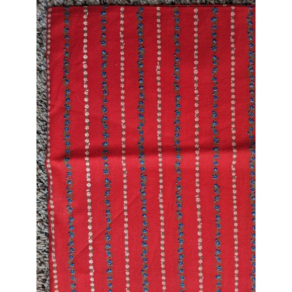 Vintage Floral Print Fabric Red with Tiny Flower Stripes All Over 1970s - Picture 5 of 8